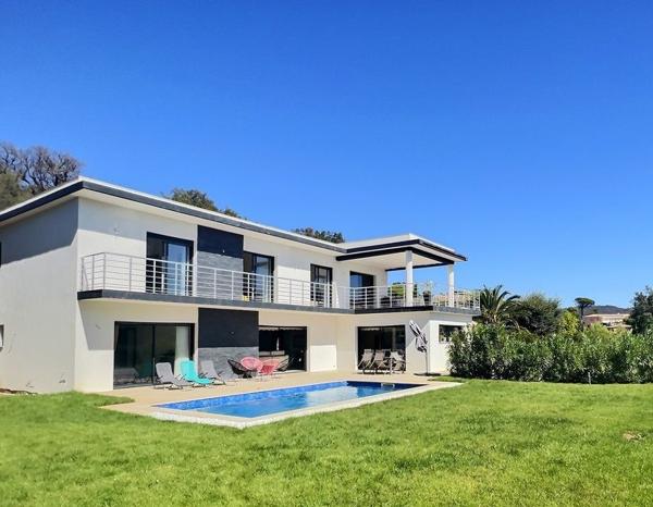 Superbe maison contemporaine