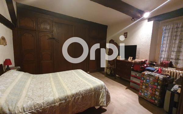 Maison à vendre    6 pièces •  Château-Renard