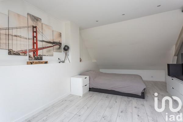 Maison traditionnelle 5 pièces de 115 m² à Viry-Châtillon (91170)