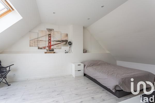 Maison traditionnelle 5 pièces de 115 m² à Viry-Châtillon (91170)