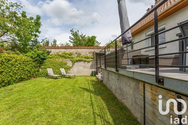 Maison traditionnelle 5 pièces de 115 m² à Viry-Châtillon (91170)