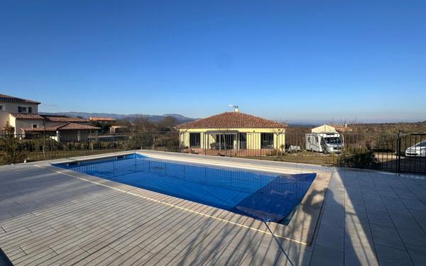 Maison à vendre    5 pièces •  Lablachère