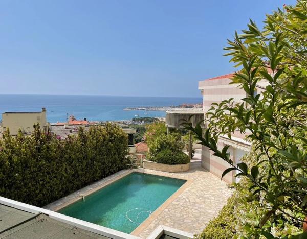 MAGNIFIQUE TOIT-TERRASSE