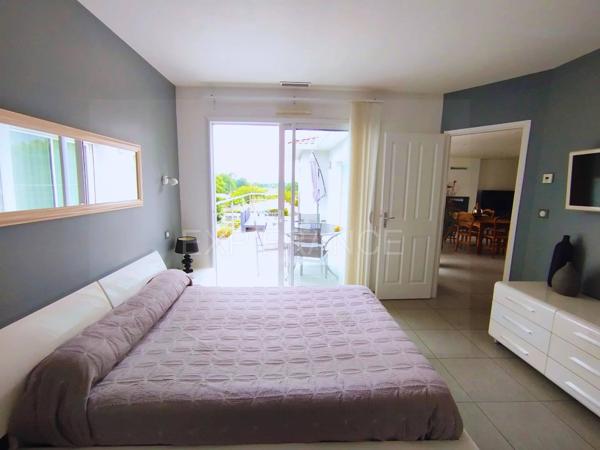 🏡 Maison contemporaine 254 m² – Double habitation – Piscine & calme – Pompignac