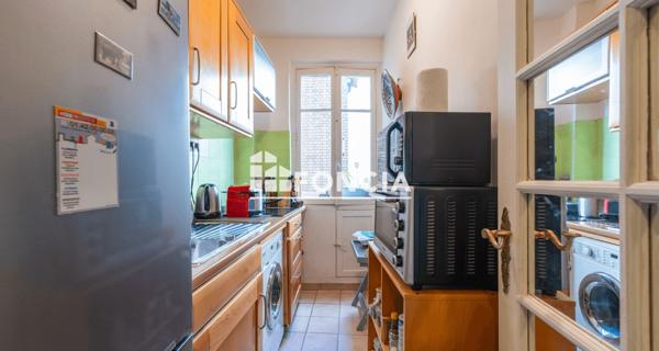 À vendre Studio 55.59 m² - Paris 75018