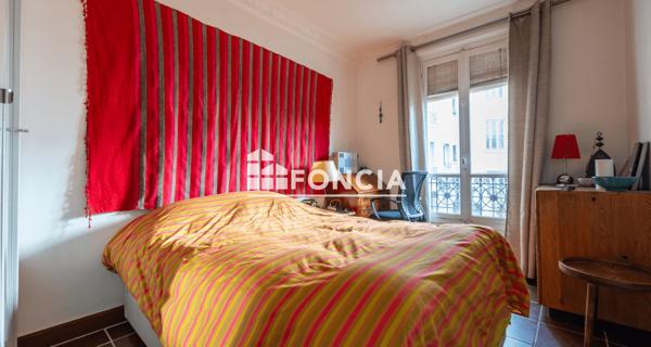 À vendre Studio 55.59 m² - Paris 75018