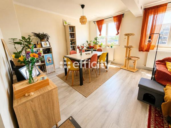 Appartement
         3 pièces
        - 67 m² Exclusivité 130 000 € *