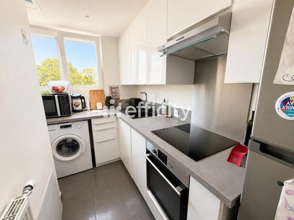 Appartement
         3 pièces
        - 67 m² Exclusivité 130 000 € *