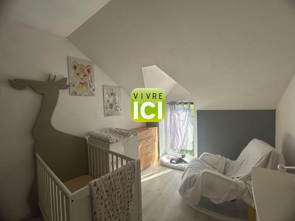 Maison de pierre - pas de travaux - 2 chambres - beau jardin de 815m²