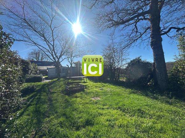 Maison de pierre - pas de travaux - 2 chambres - beau jardin de 815m²
