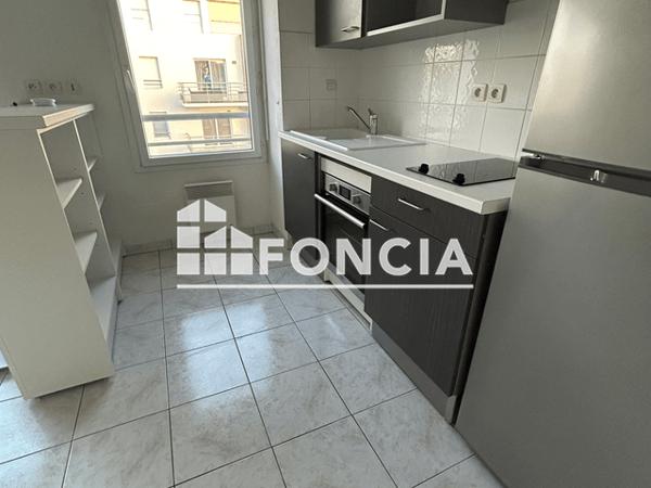 Location Studio meublé 27.21 m² - 5 RUE THEOPHILE LEAUD Niort 79000