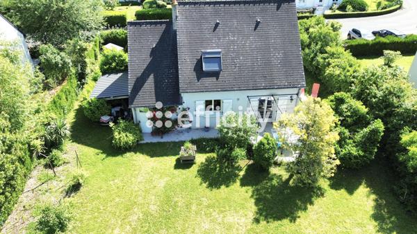 Maison
         5 pièces
        - 90 m² Exclusivité 249 700 € *