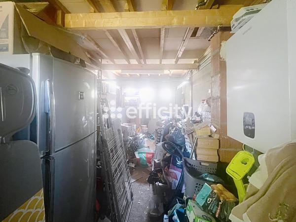 Maison
         5 pièces
        - 90 m² Exclusivité 249 700 € *