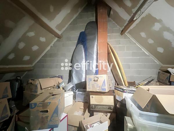 Maison
         5 pièces
        - 90 m² Exclusivité 249 700 € *