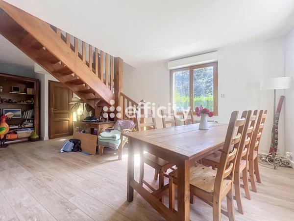 Maison
         5 pièces
        - 90 m² Exclusivité 249 700 € *