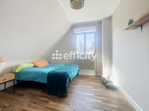 Maison
         5 pièces
        - 90 m² Exclusivité 249 700 € *