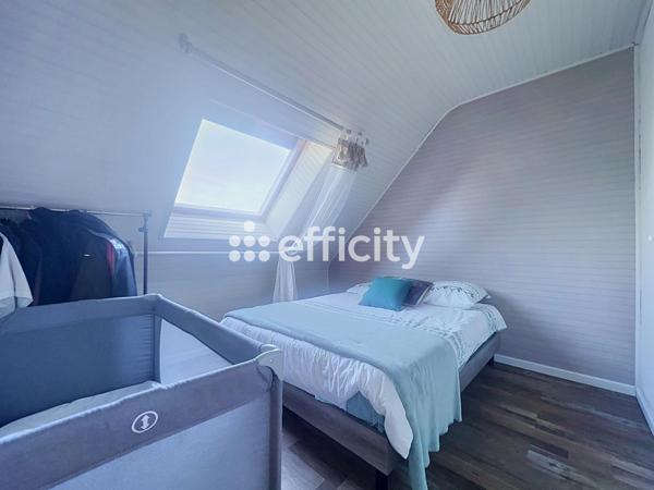 Maison
         5 pièces
        - 90 m² Exclusivité 249 700 € *