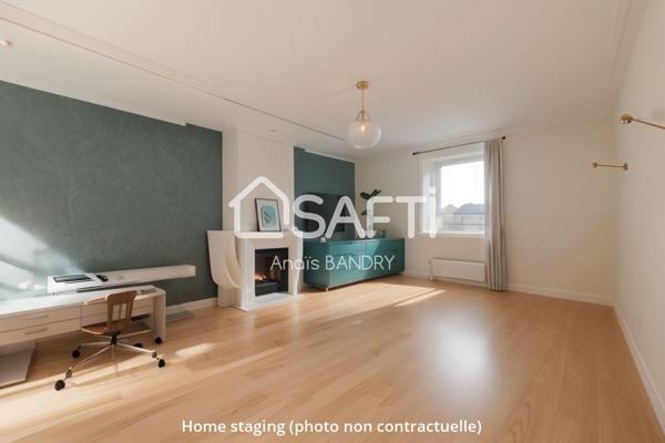 Maison dans un village avec commerces