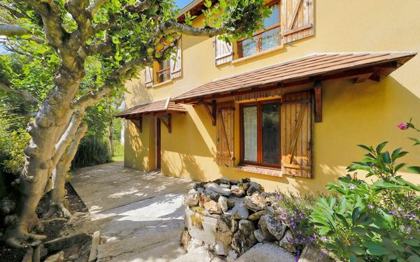 Maison à vendre    5 pièces • 113 m2 Chalifert