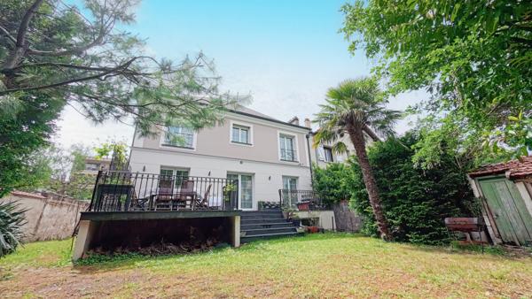 Maison
         8 pièces
        - 189 m² Bien prestige