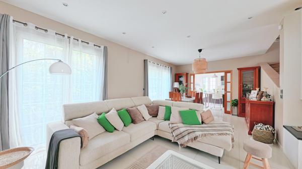 Maison
         8 pièces
        - 189 m² Bien prestige