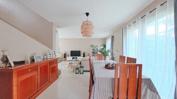 Maison
         8 pièces
        - 189 m² Bien prestige