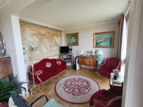 Appartement
         3 pièces
        - 63 m²