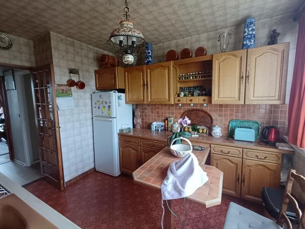 Appartement
         3 pièces
        - 63 m²