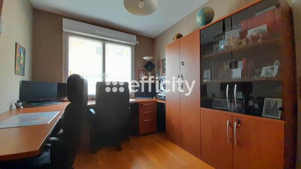 Maison 10 pièces - 184 m²