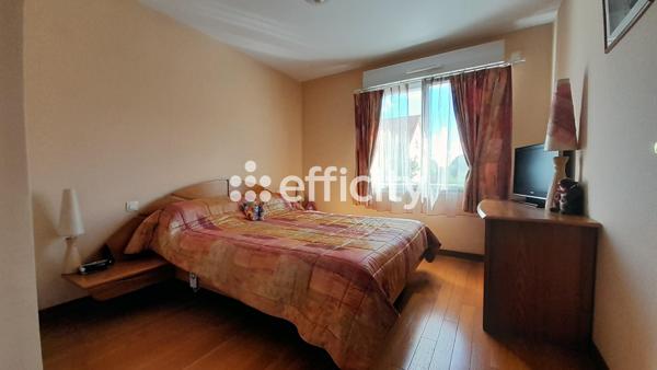 Maison 10 pièces - 184 m²