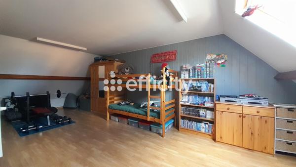 Maison 10 pièces - 184 m²