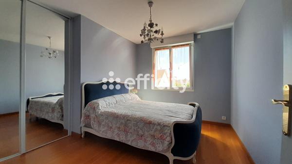 Maison 10 pièces - 184 m²