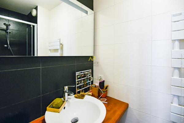 Maison 5 chambres €449 000 ** - Référence 1949