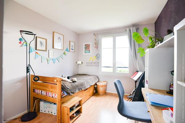 Maison 5 chambres €449 000 ** - Référence 1949