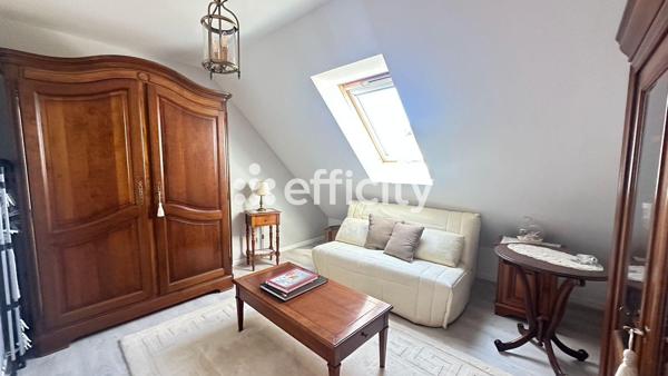 Maison
         6 pièces
        - 172 m² Bien prestige 659 000 € *