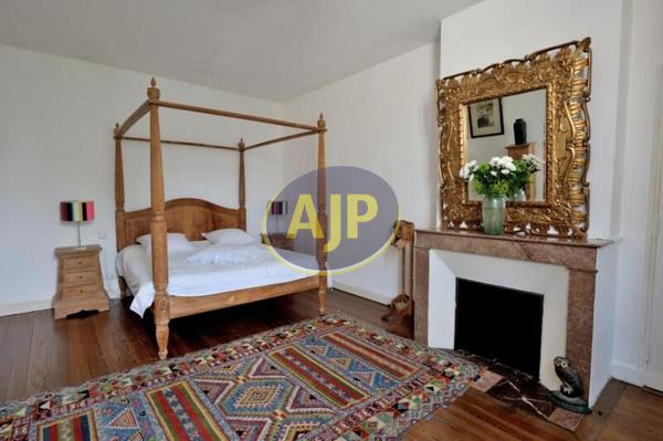 Biens de prestige à vendre Bordeaux : 1 256 000 € - AJP ACTEA Talence