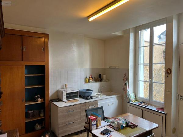Maison de ville à vendre à La Châtre dans l'Indre (36400), ref : JA/806