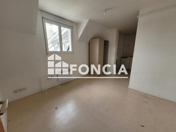 Location Studio 19.67 m² - 11/13 RUE GUILBERT Caen 14000