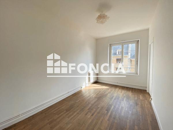 Location Appartement 2 pièces 45 m² - 10 RUE DU 6 JUIN Flers 61100