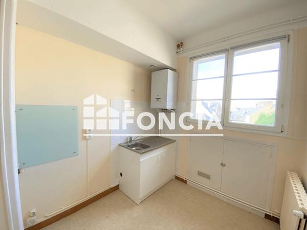 Location Appartement 2 pièces 45 m² - 10 RUE DU 6 JUIN Flers 61100