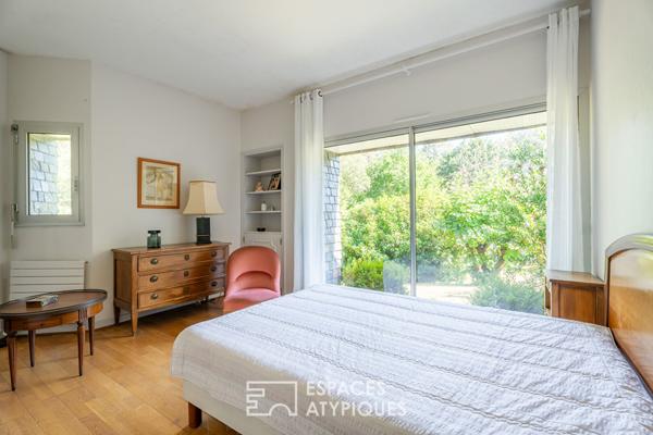 Maison de plain-pied de 183m2, signée Yves Guillou, au calme d’une impasse