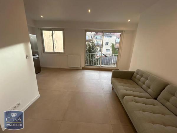 Appartement à louer 2 pièces 36.03m² Dax (40100)