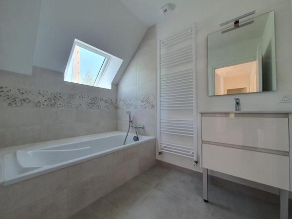 GUIDEL : Maison neuve avec vie de plain-pied