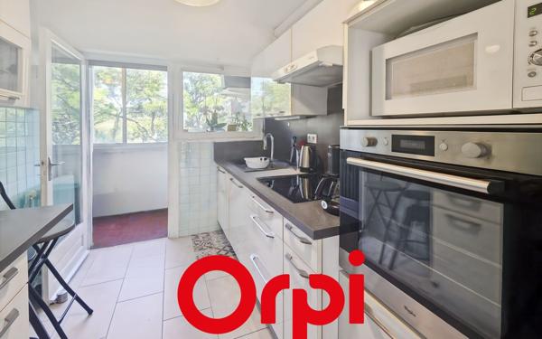 Appartement à vendre    3 pièces • 76,78 m2 Bandol