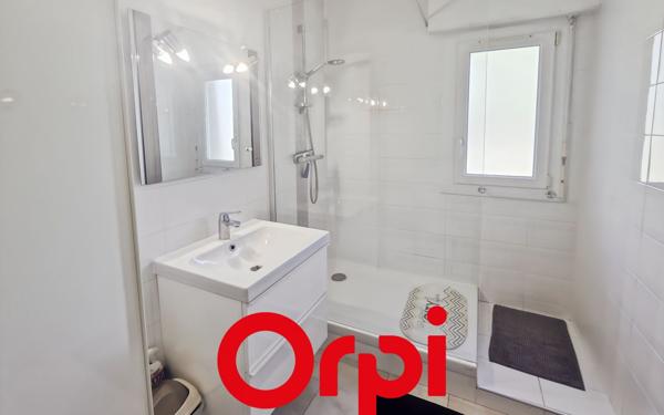 Appartement à vendre    3 pièces • 76,78 m2 Bandol