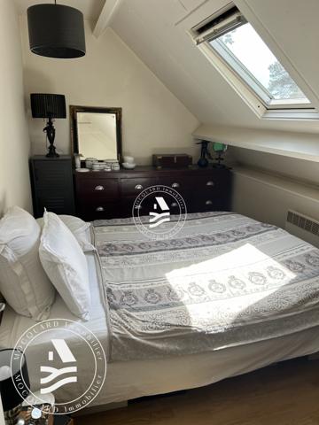 Maison en pierres avec dépendance
