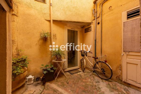 Appartement
         2 pièces
        - 50 m² 265 000 € *