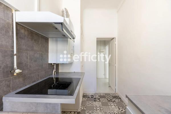 Appartement
         2 pièces
        - 50 m² 265 000 € *