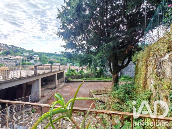 Maison à vendre 8 pièces 192,7 m² Largentière