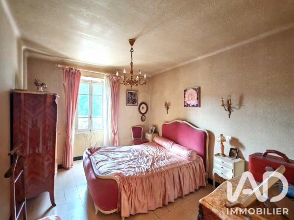 Maison à vendre 8 pièces 192,7 m² Largentière